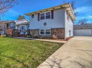 6833 W 86th Ct, Crown Pt, IN 46307