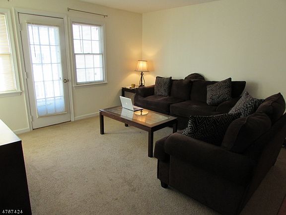 2nd image of 8 Genoble Rd