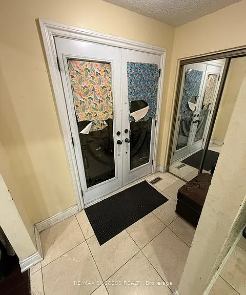 3291 Brandon Gate Dr — Photo 2