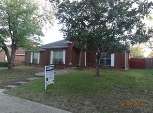 802 Spring Mills Rd, Mesquite, TX 75181