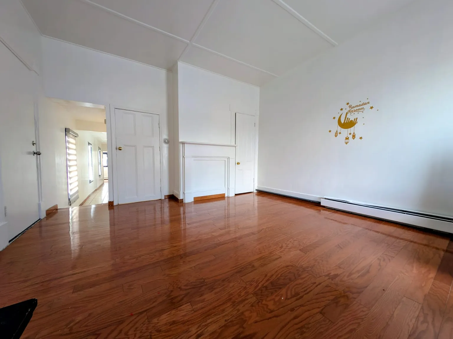 3 bed, 1840 sqft, $2,200 — Photo 1