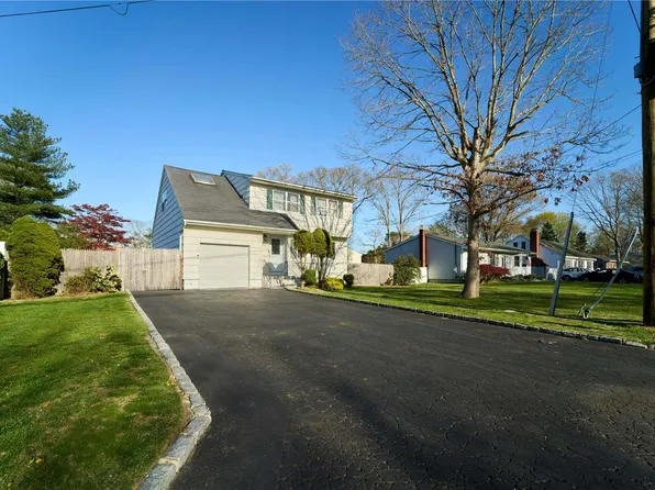 287 N Titmus Drive, Mastic, NY 11950