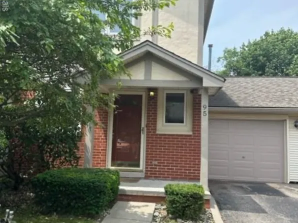 95 Walnut Blvd, Rochester, MI 48307