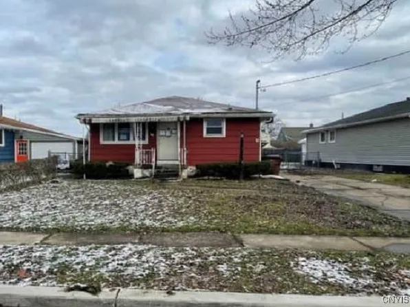 49 Mann St, Cheektowaga, NY 14206