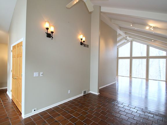 5th image of 16 Auburndale