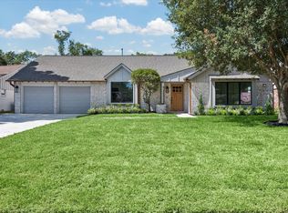 10422 Timberoak Dr, Houston, TX 77043