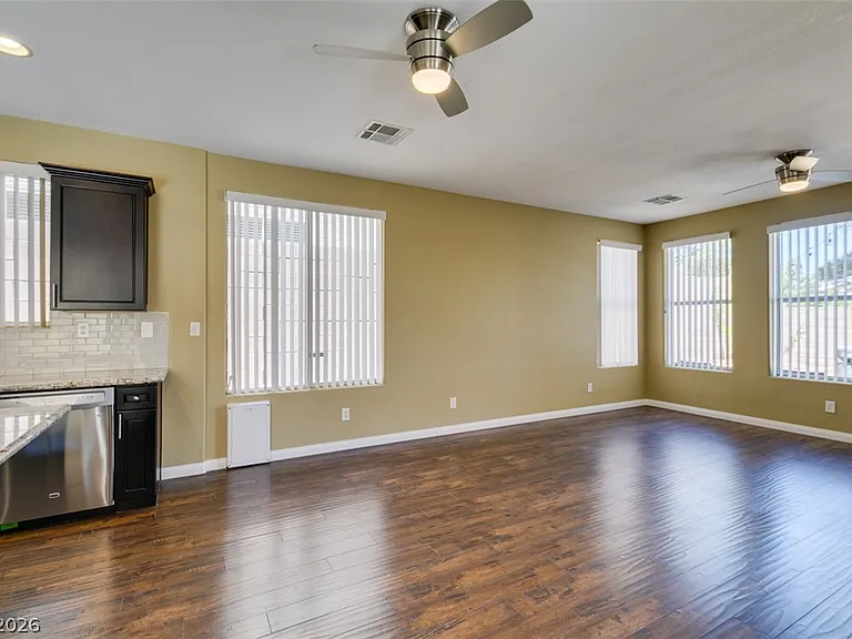 5928 Attavilla Dr — Photo 13