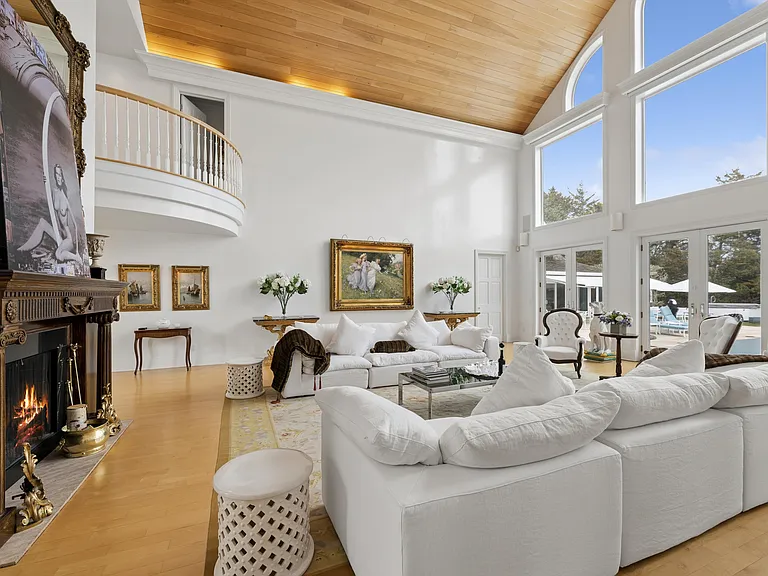 145 Olivers Cove Ln — Photo 9