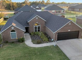 8006 David Dr, Siloam Springs, AR 72761