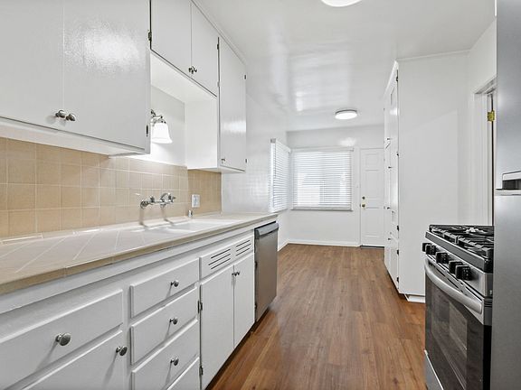 2nd image of 1018 Grant St #A