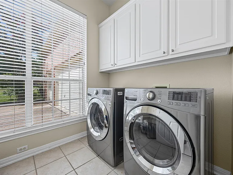 10648 Bramblecrest Dr — Photo 16