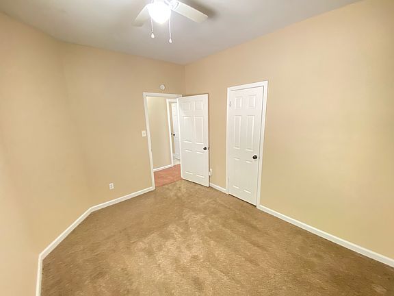 5th image of 1368 Gill Ave