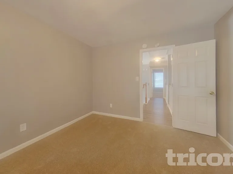 2200 Sugarbirch Dr — Photo 11