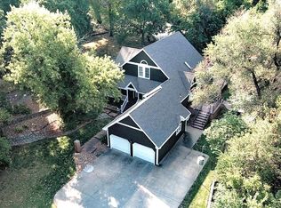 115 W Lake Dr, Salina, KS 67401