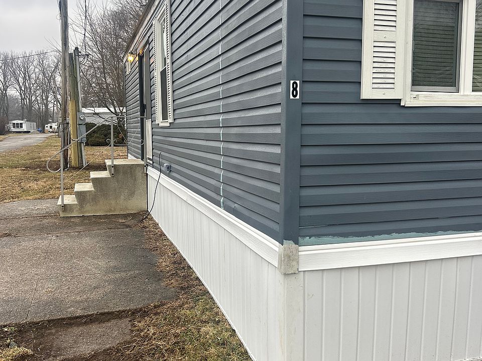 2nd image of 470 Jones Rd #8