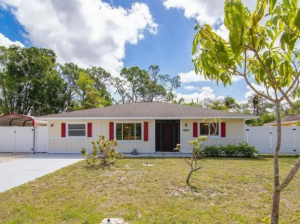 27041 Edgewood St, Bonita Springs, FL 34135