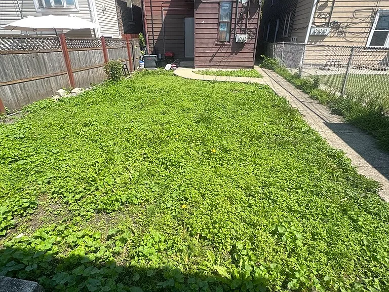 1617 W 38th Pl — Photo 11