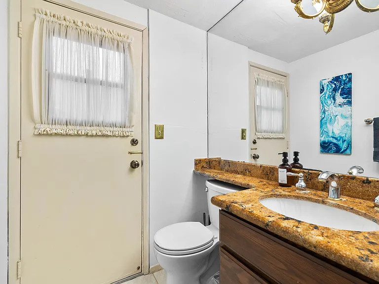 8916 Capricorn Way — Photo 30
