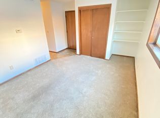 1228 E St #1, Lincoln, NE 68508