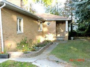 9480 Alpine Rd, Goodells, MI 48027