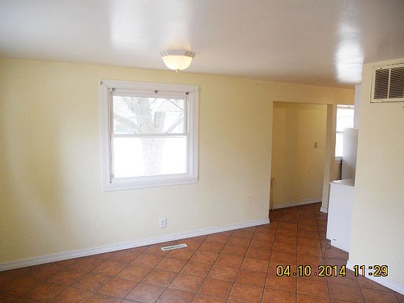 5th image of 317 Amarillo Dr