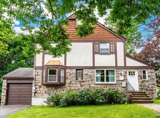 359 Windsor Rd, River Edge, NJ 07661