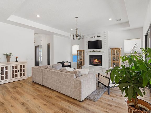 5th image of 5409 W Copper Cliffs Way