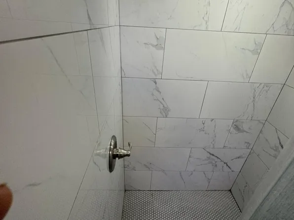 (undisclosed Address), Dunellen, NJ 08812