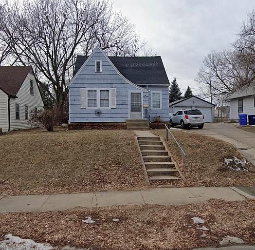 1st image of 1911 S Grange Ave