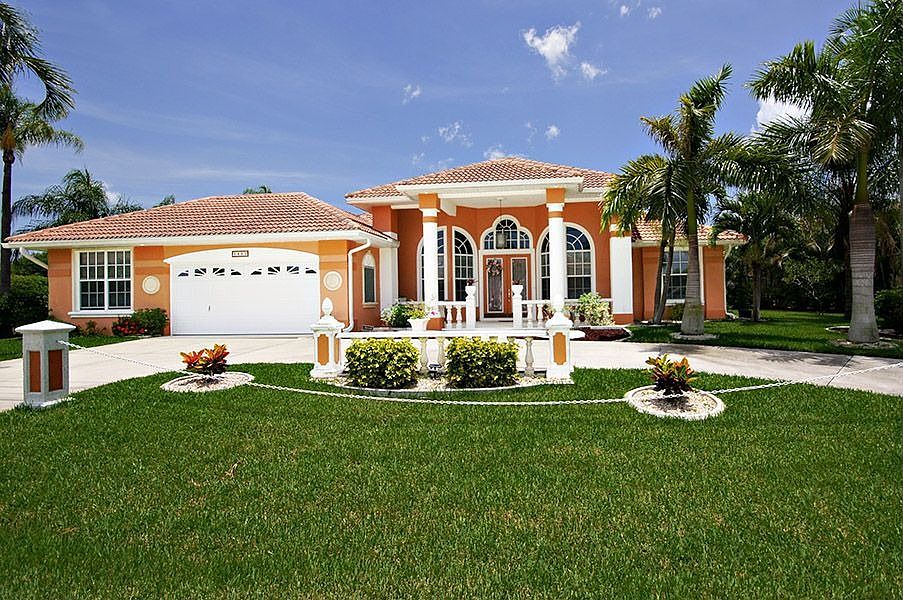 1st image of 5403 Chiquita Blvd S