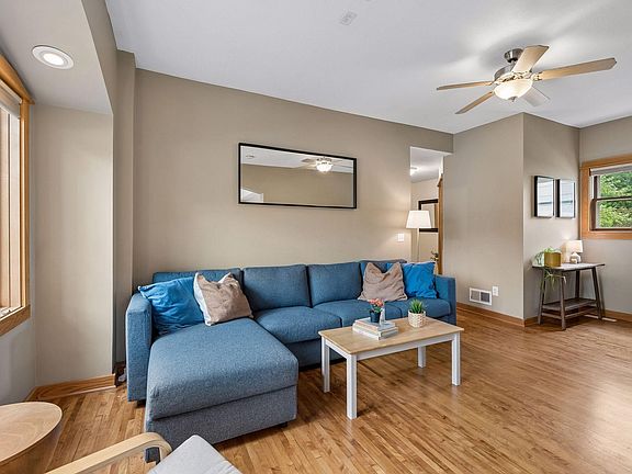 4th image of 5557 Aldrich Ave S