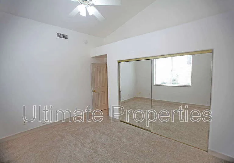 13872 E Kalil Dr — Photo 8