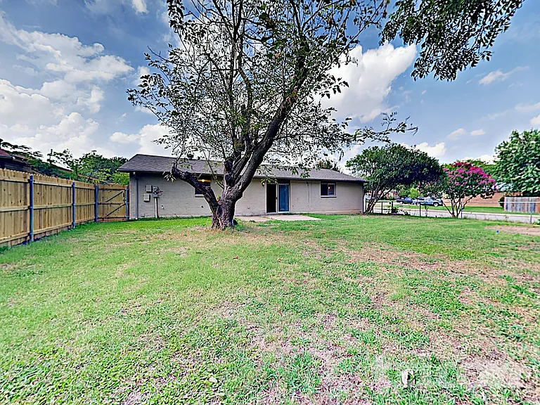 1308 Timberview Ln — Photo 15