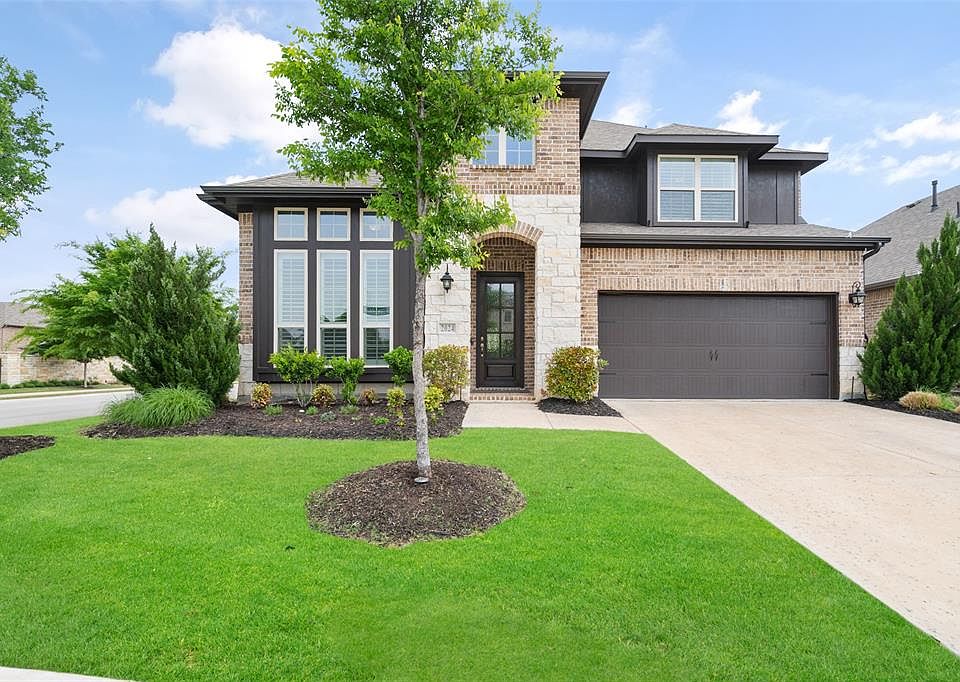 1st image of 2024 Overton Park Dr