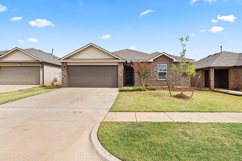 12 Month Furnished 3BR Mustang Home — Photo 2