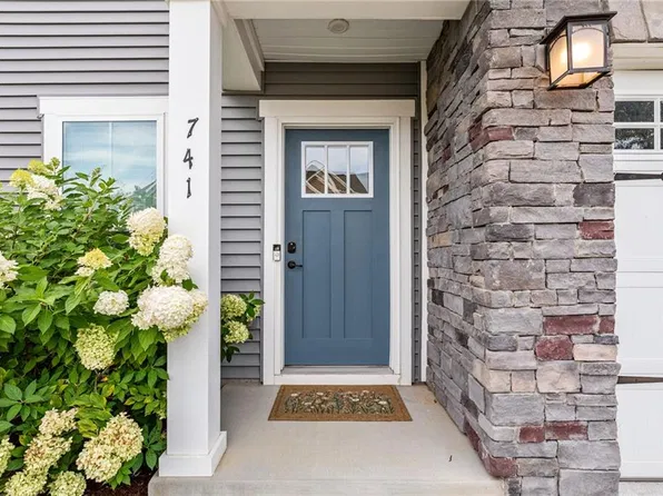 741 Hezekiah Little Dr, Virginia Beach, VA 23462