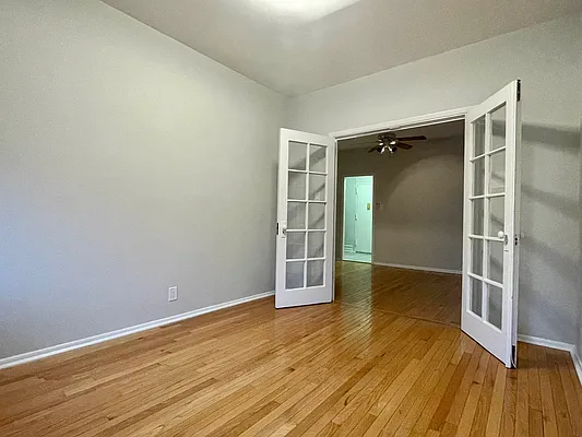 Rented by Amorelli Realty | media 1