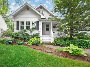 816 Minakwa Dr, Madison, WI 53711