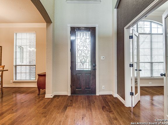 3rd image of 3558 Pinnacle Dr