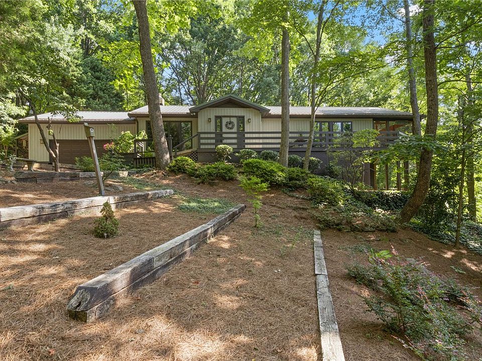 1st image of 56 Cardinal Cir