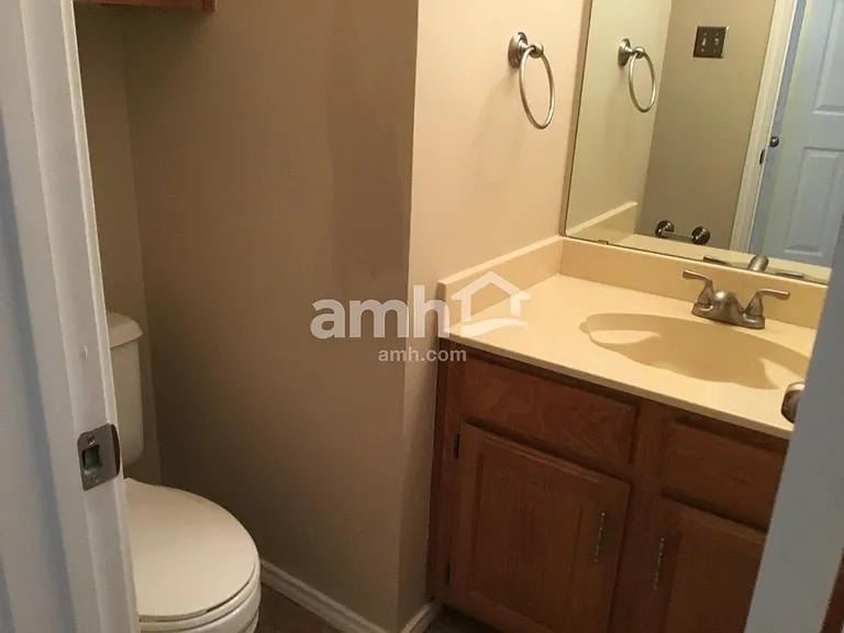 923 Plantation Dr — Photo 9