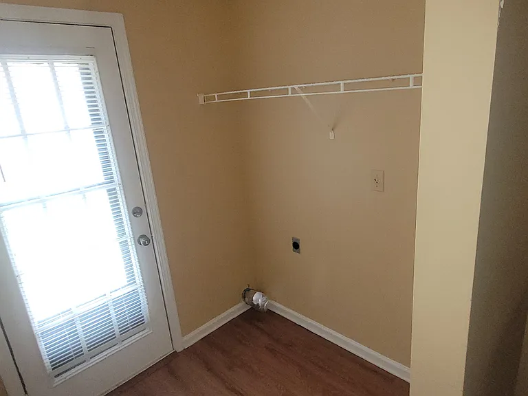 7782 Shadowland Dr — Photo 7