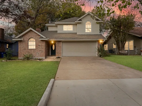 305 Virginia Ave, Waxahachie, TX 75165