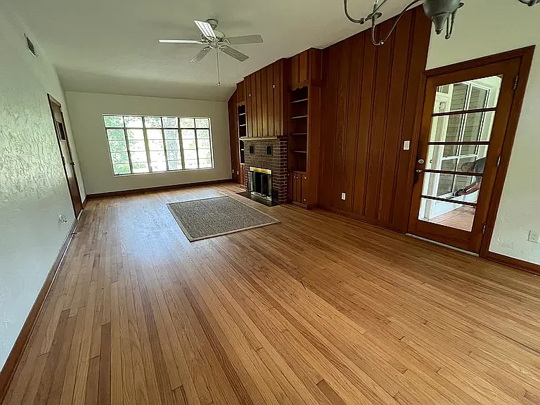 1824 NW 10th Ave — Photo 23