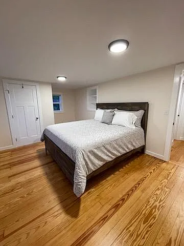 2 bed, 1216 sqft, $2,300 — Photo 2