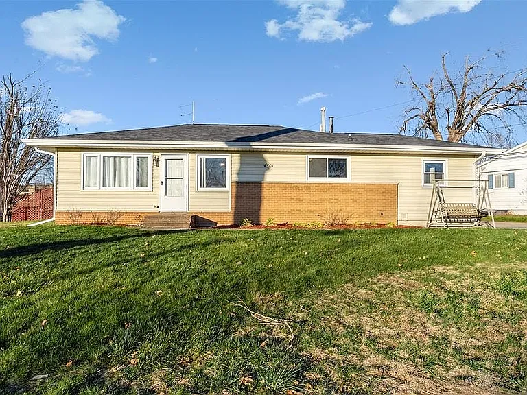 4501 Regal Ave NE — Photo 1