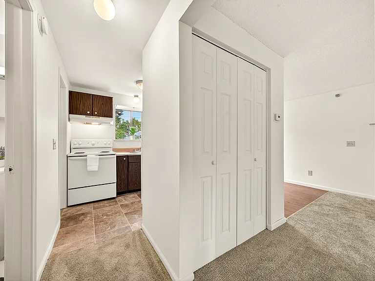 Northampton Apartments — Photo 34