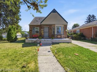 6684 Rockdale St, Dearborn Heights, MI 48127