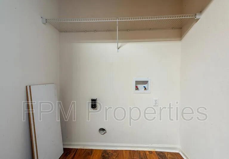 807 Scrub Jay Dr — Photo 13