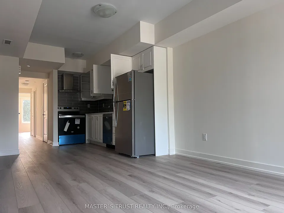 56 Elizabeth St S #1203